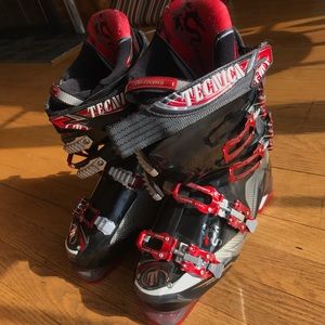 Men’s Tecnica Dragon 100 Race Ski Boots